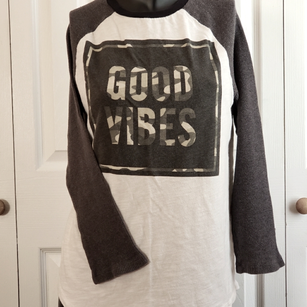 Boys Old Navy long sleeve shirt